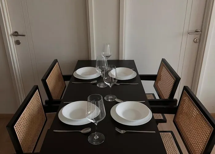 Entire Near Train Station With Pool & Views
